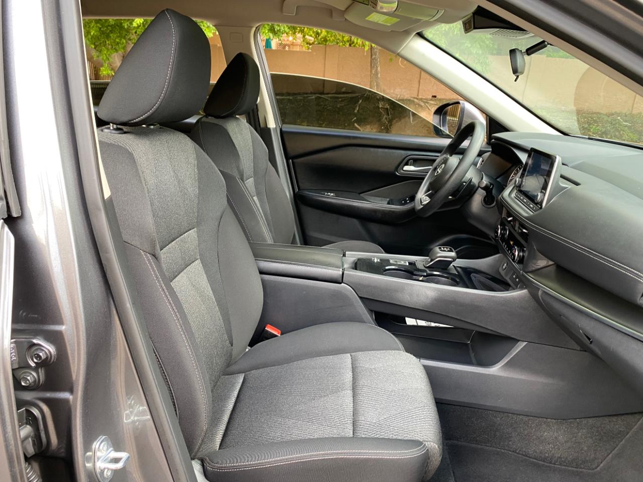 Nissan Rogue FWD SV 2024