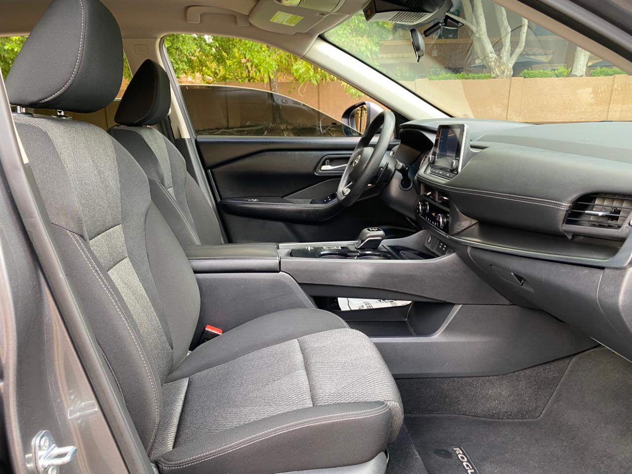 Nissan Rogue FWD SV 2024