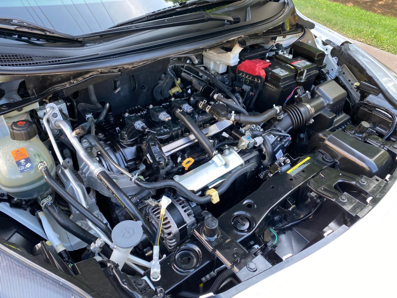 Nissan Versa SV CVT 2022