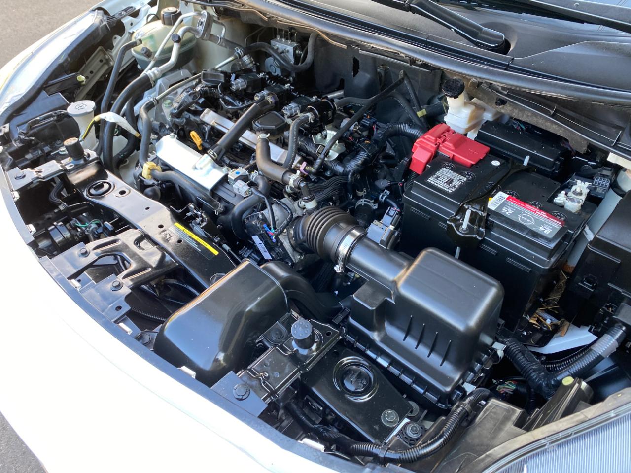 Nissan Versa SV CVT 2022