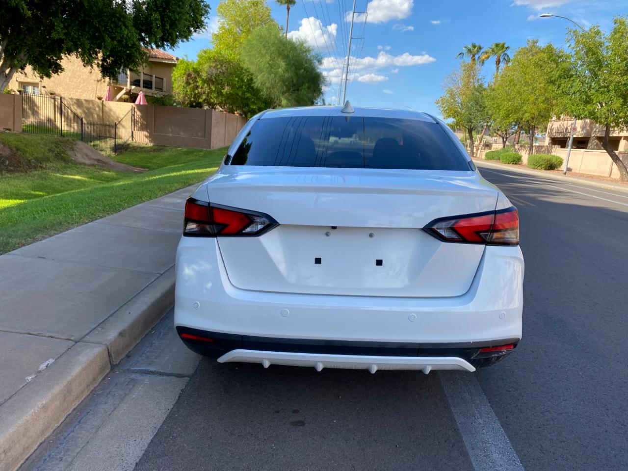 Nissan Versa SV CVT 2022