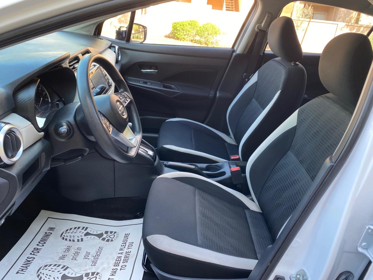 Nissan Versa SV CVT 2022