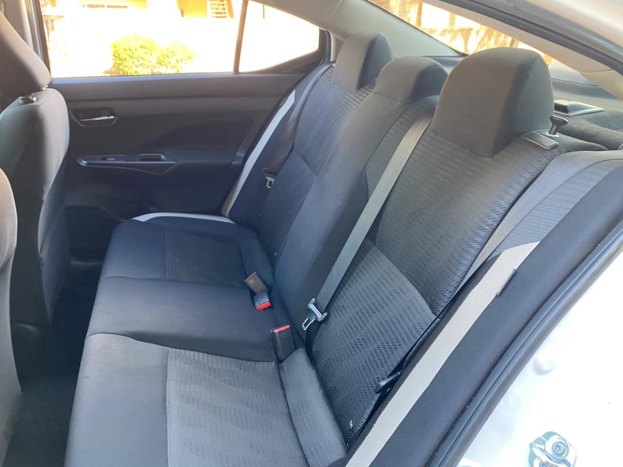 Nissan Versa SV CVT 2022