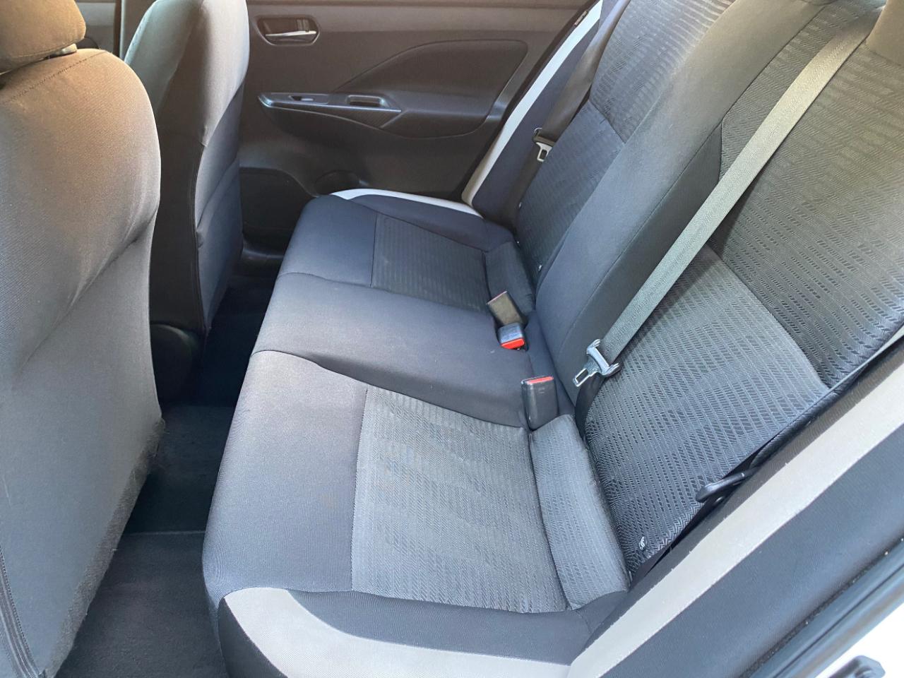 Nissan Versa SV CVT 2022