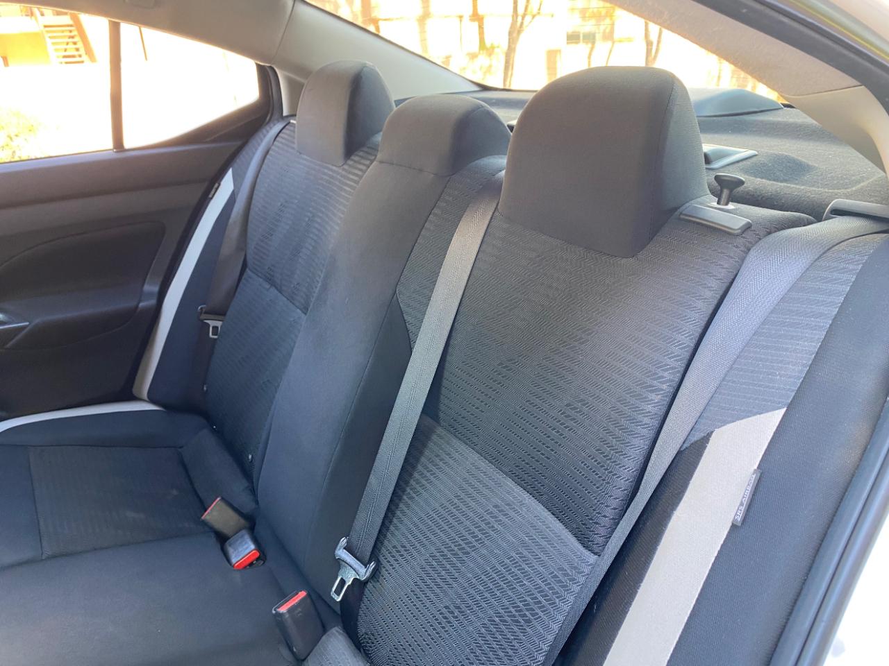 Nissan Versa SV CVT 2022