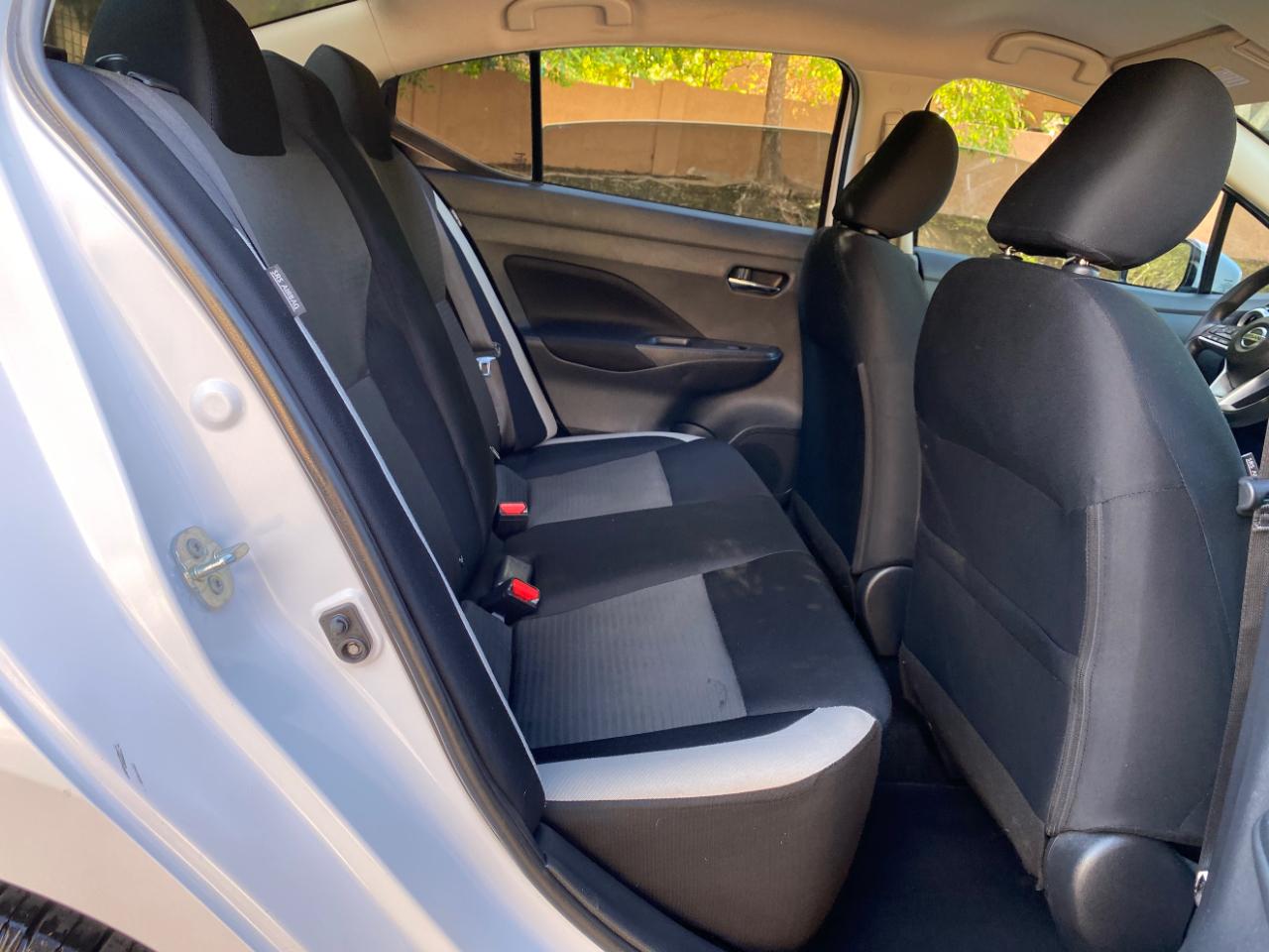 Nissan Versa SV CVT 2022