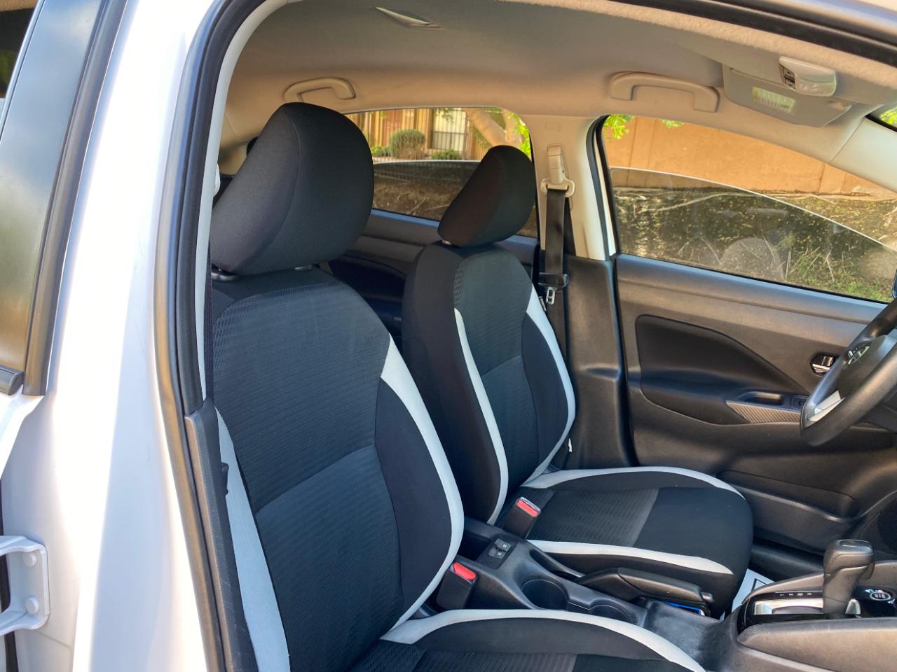 Nissan Versa SV CVT 2022
