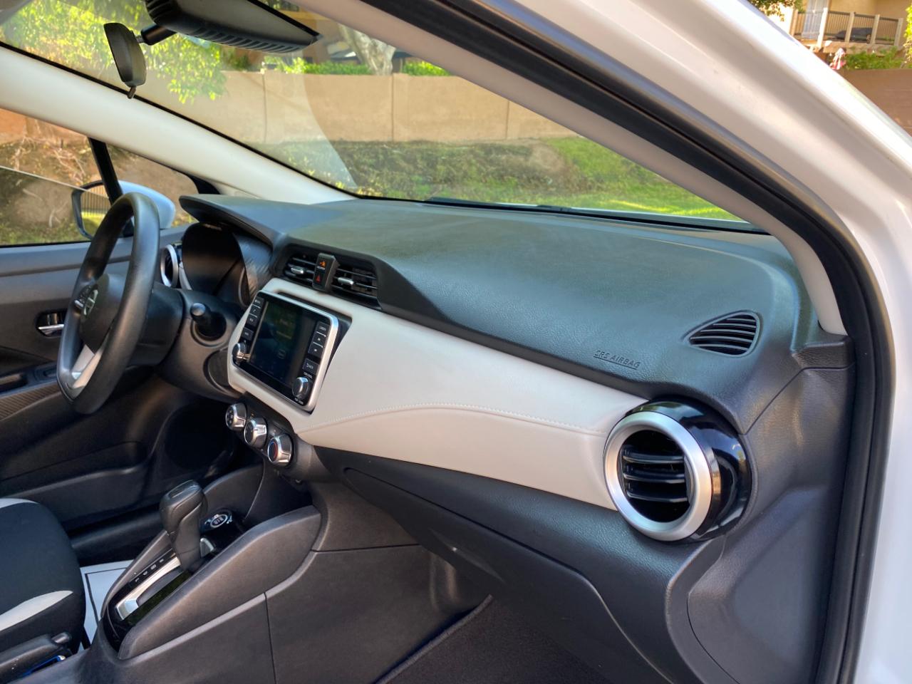 Nissan Versa SV CVT 2022