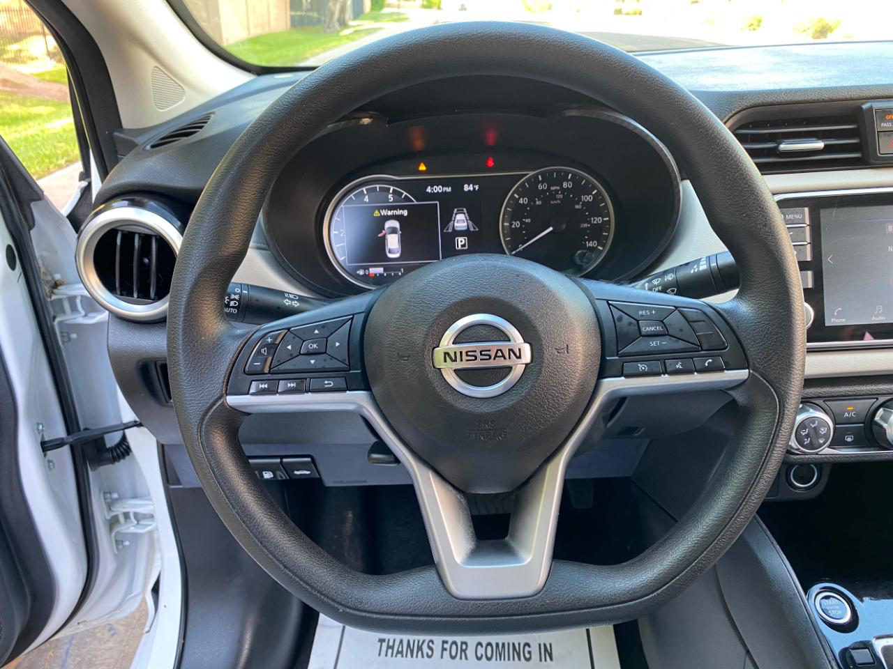Nissan Versa SV CVT 2022