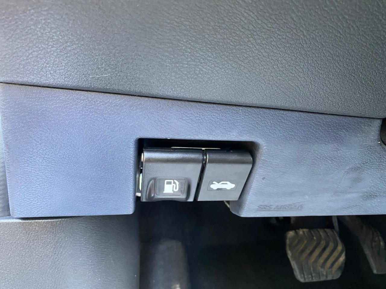 Nissan Versa SV CVT 2022