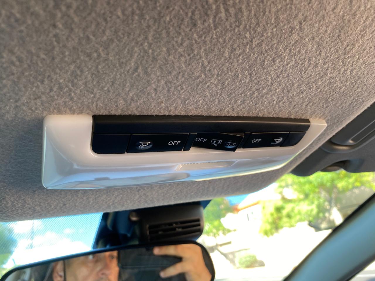 Nissan Versa SV CVT 2022