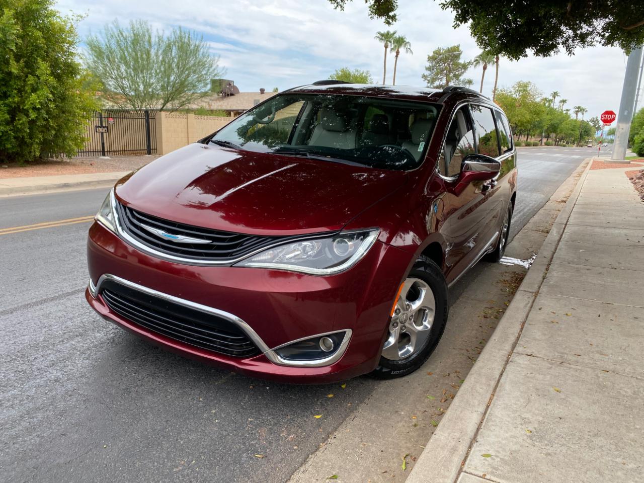 Chrysler Pacifica Hybrid  2018