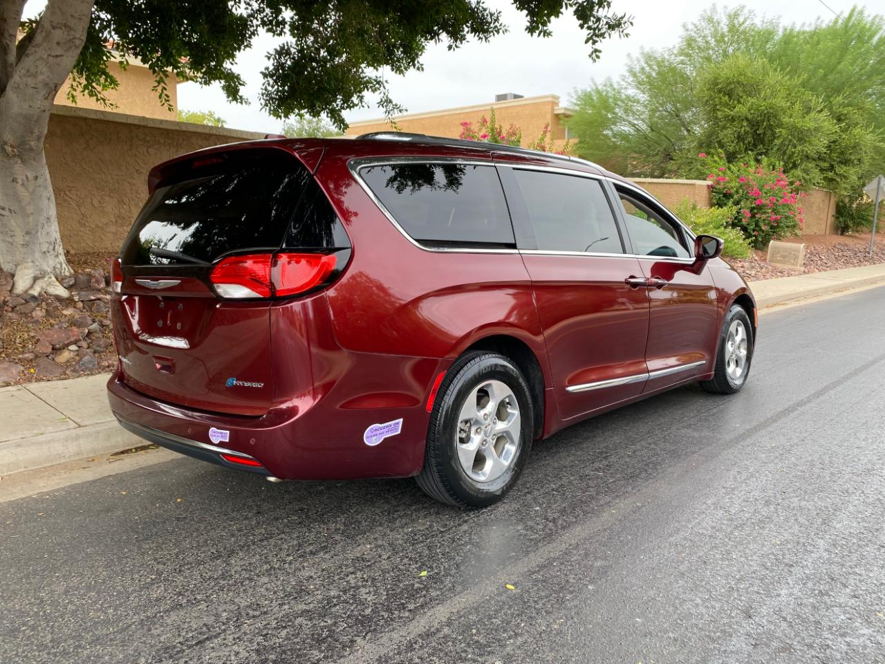 Chrysler Pacifica Hybrid  2018