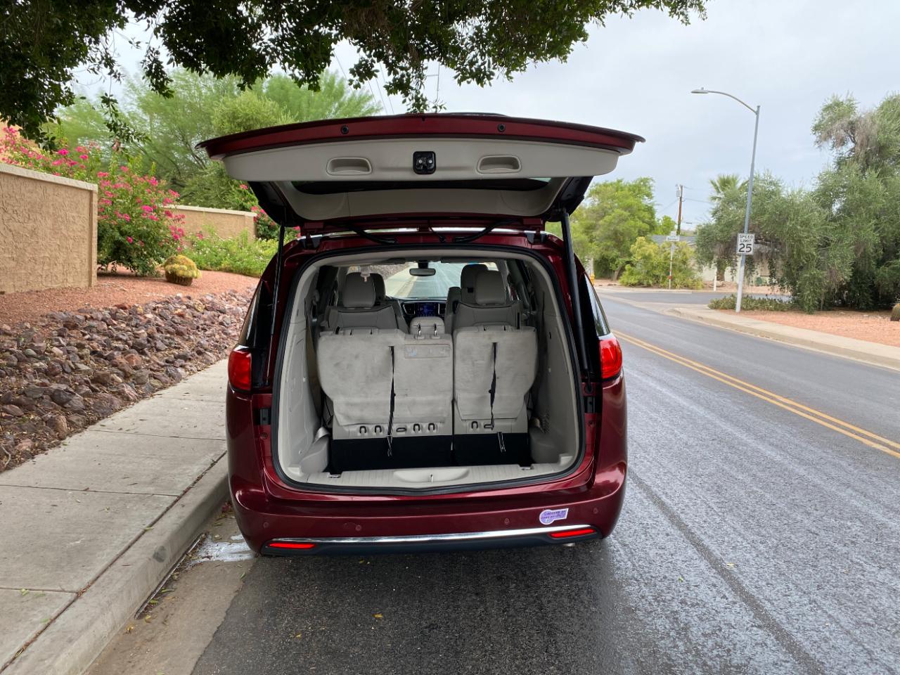 Chrysler Pacifica Hybrid  2018