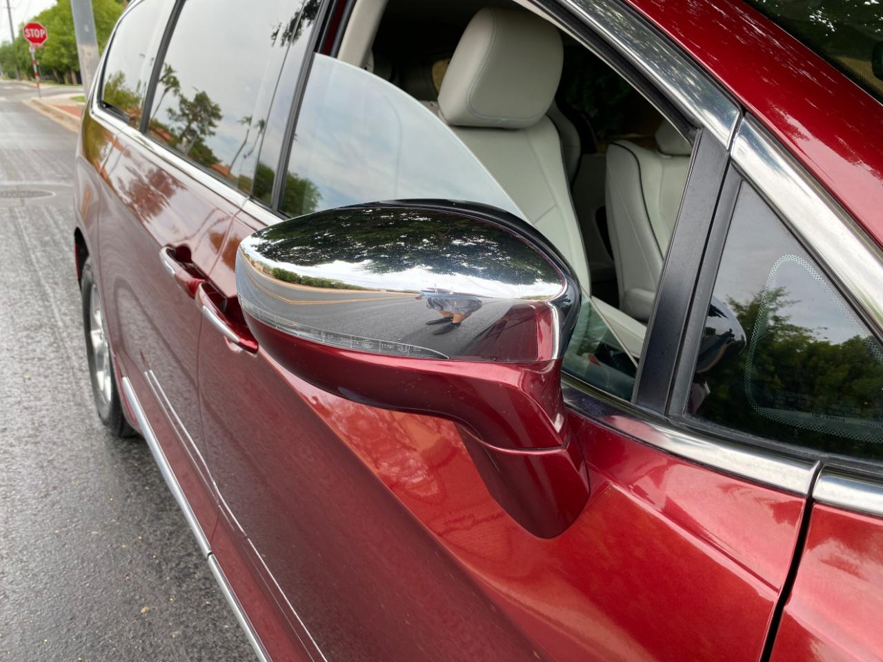 Chrysler Pacifica Hybrid  2018