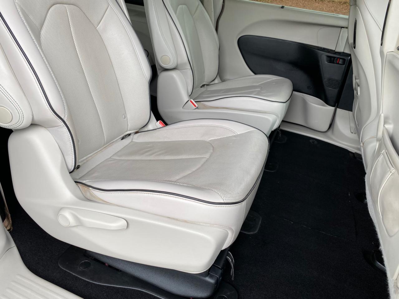 Chrysler Pacifica Hybrid  2018