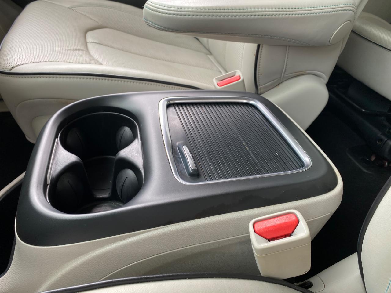 Chrysler Pacifica Hybrid  2018