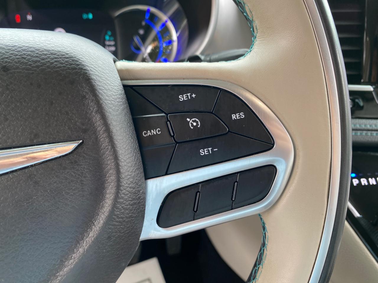 Chrysler Pacifica Hybrid  2018