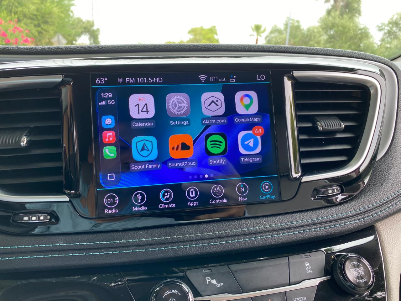 Chrysler Pacifica Hybrid  2018