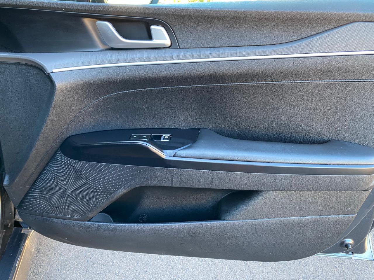 Kia K5 LXS Auto FWD 2021
