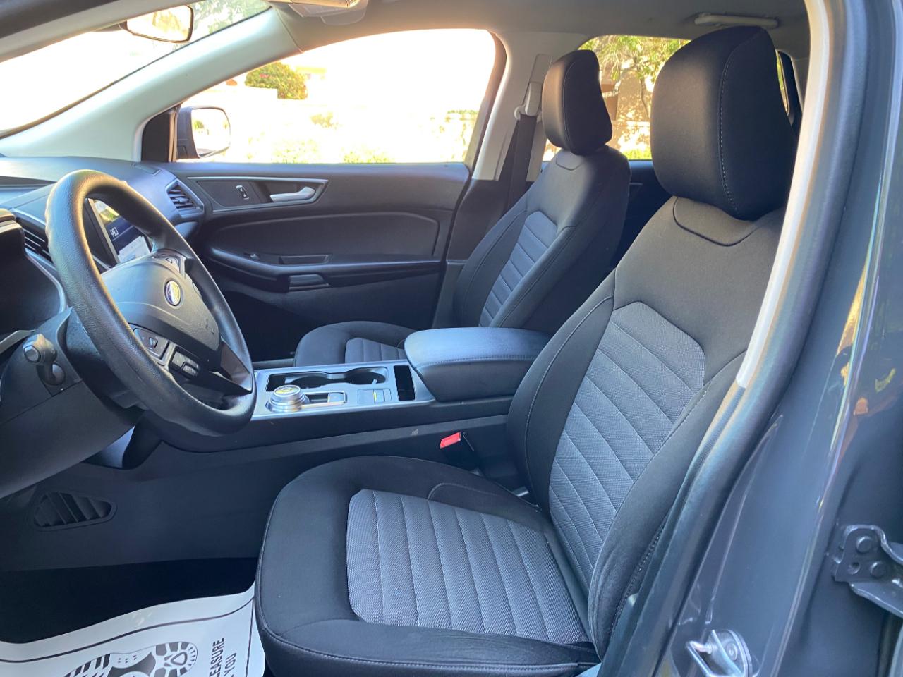 Ford Edge SE FWD 2021