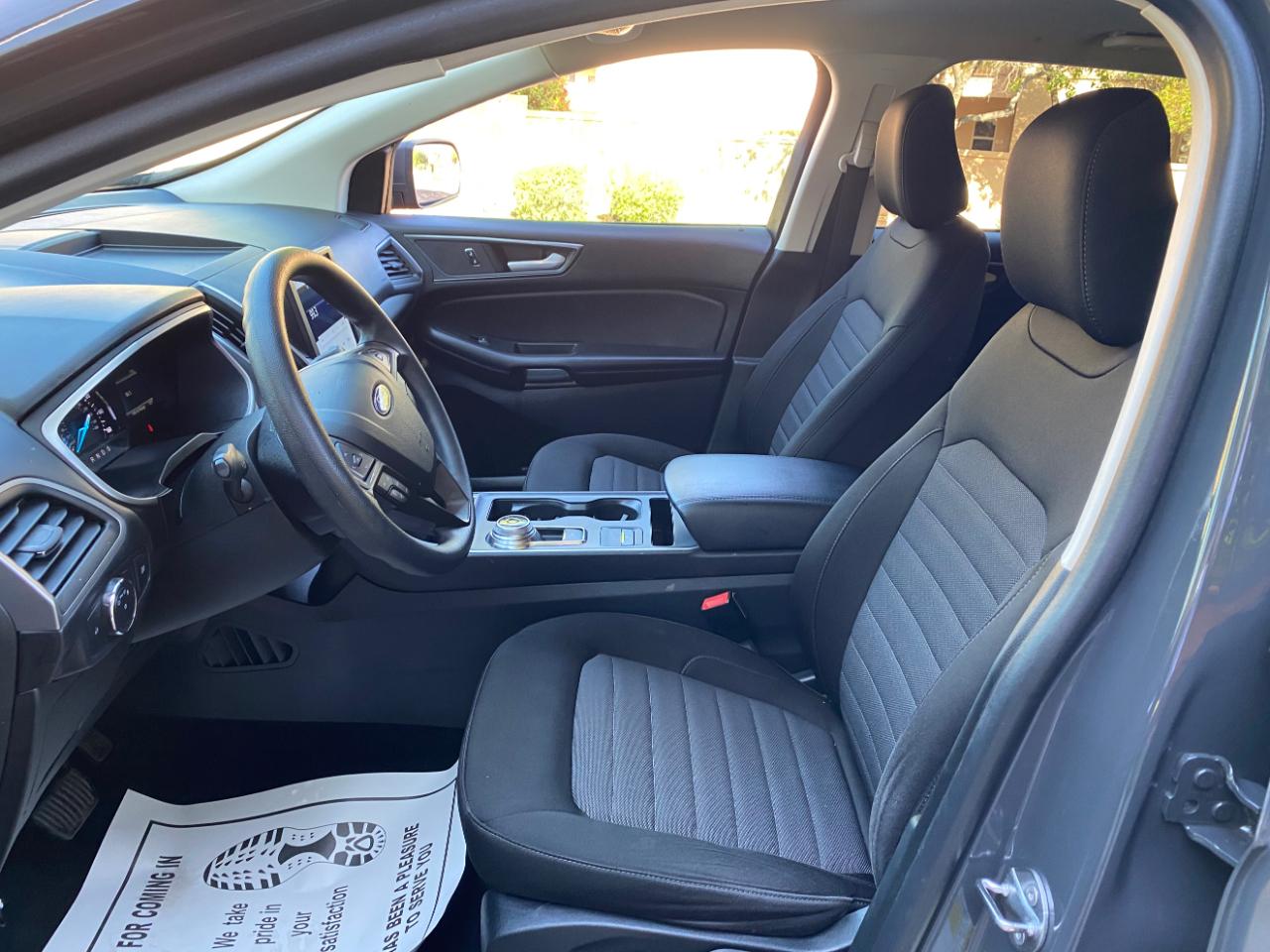 Ford Edge SE FWD 2021