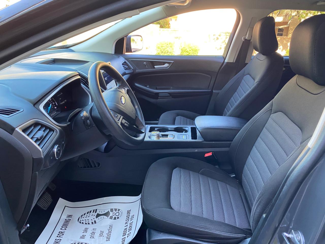 Ford Edge SE FWD 2021