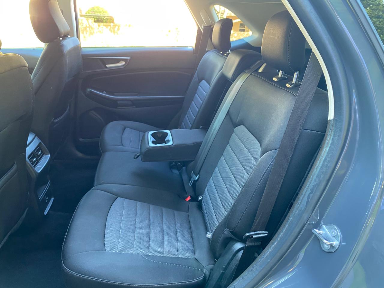 Ford Edge SE FWD 2021