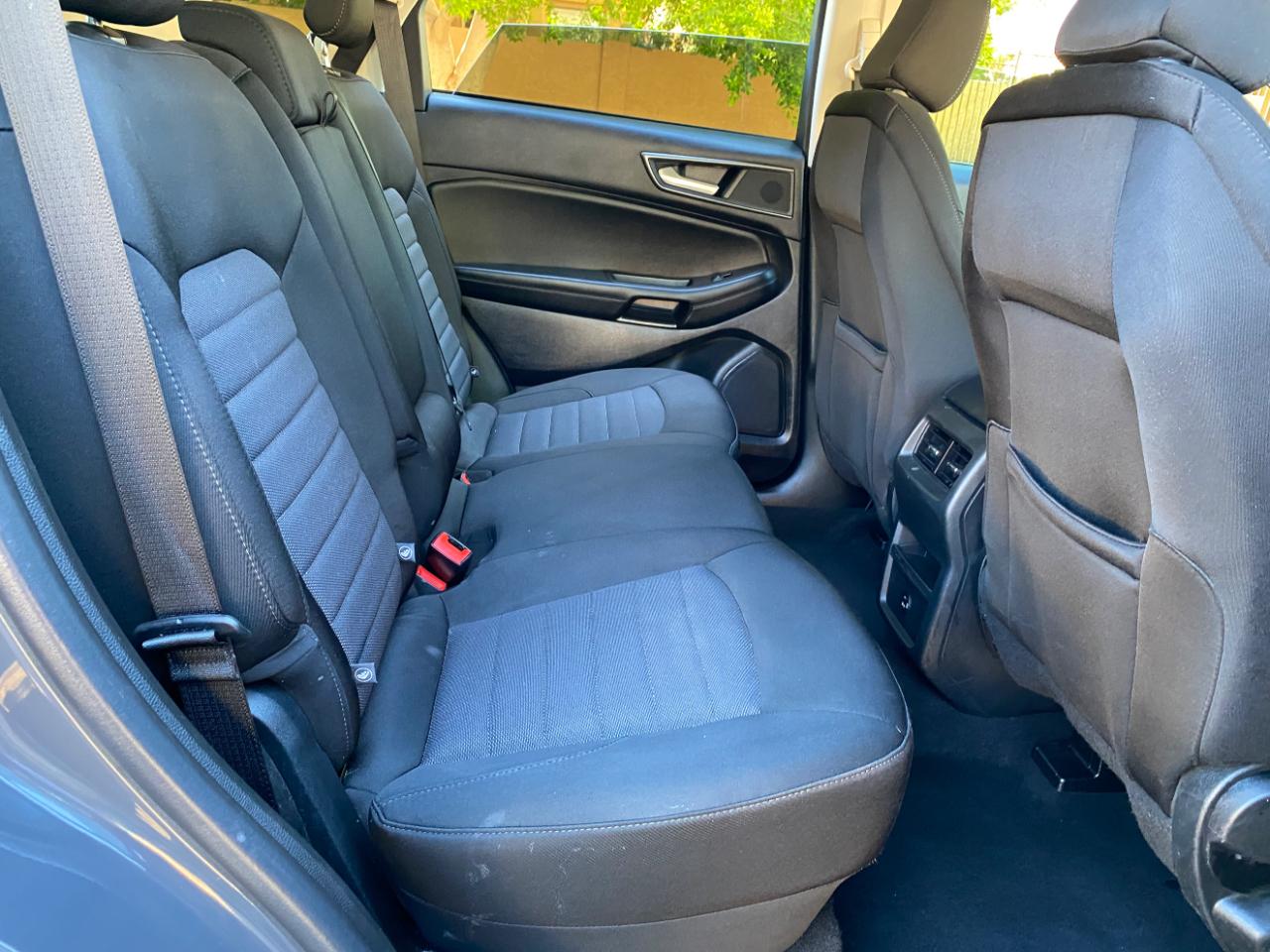 Ford Edge SE FWD 2021