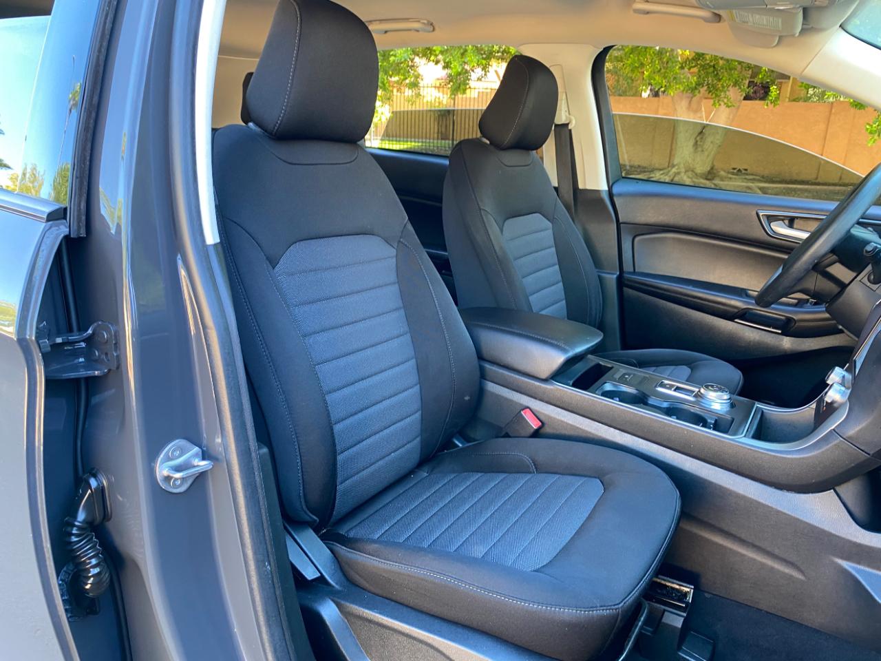 Ford Edge SE FWD 2021