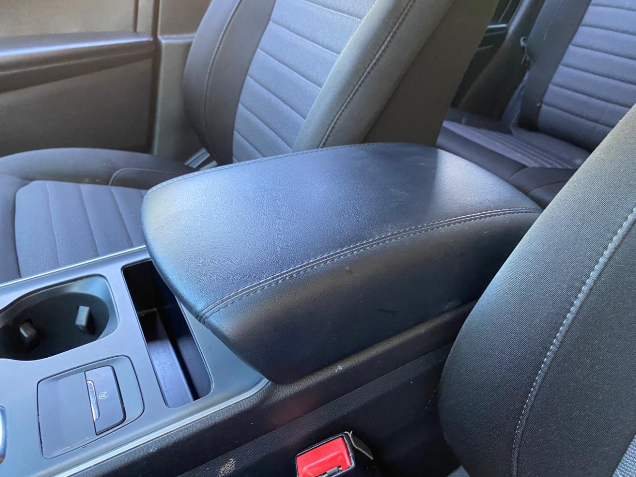 Ford Edge SE FWD 2021