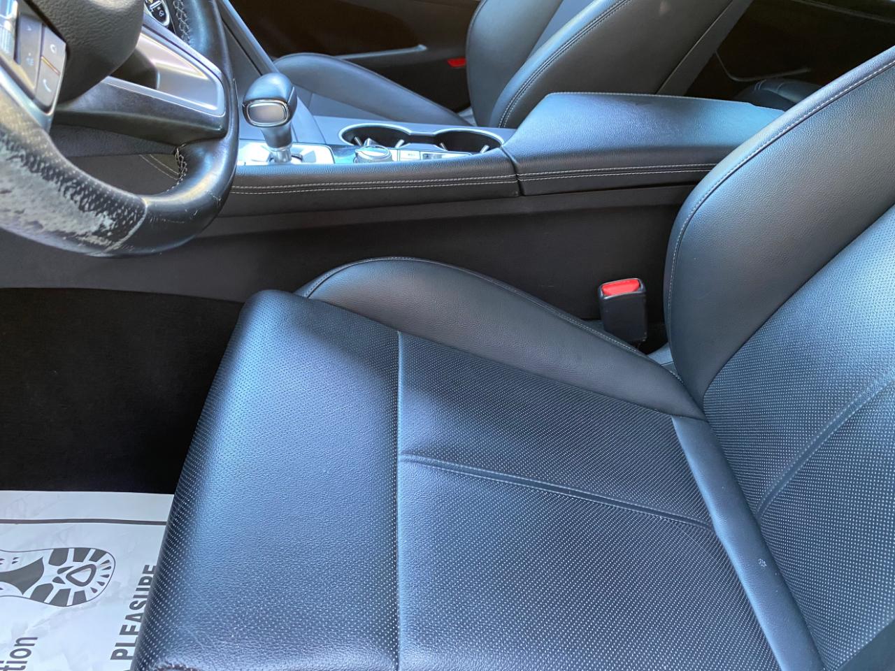 Genesis G70 2.0T Advanced RWD 2019