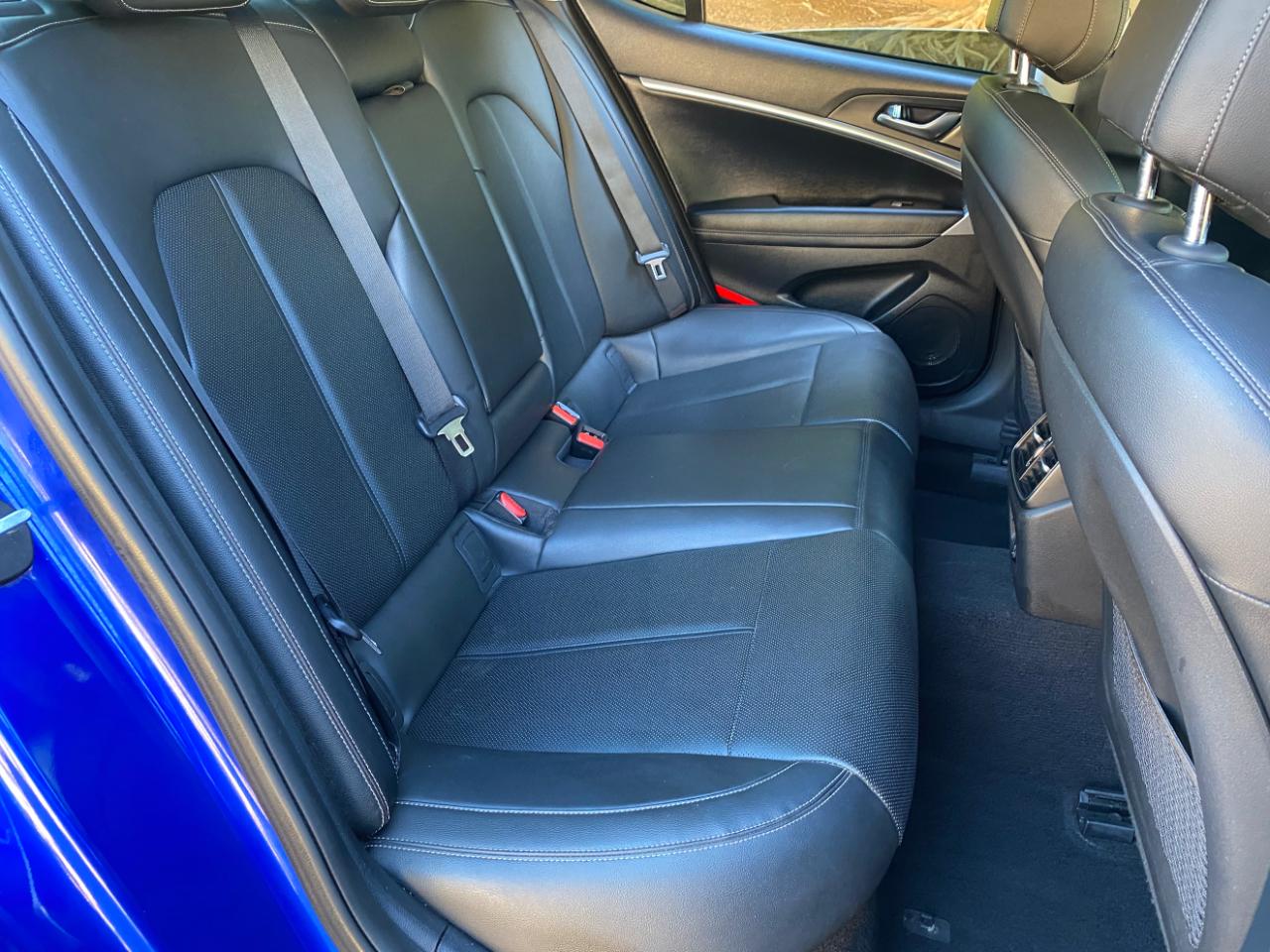 Genesis G70 2.0T Advanced RWD 2019