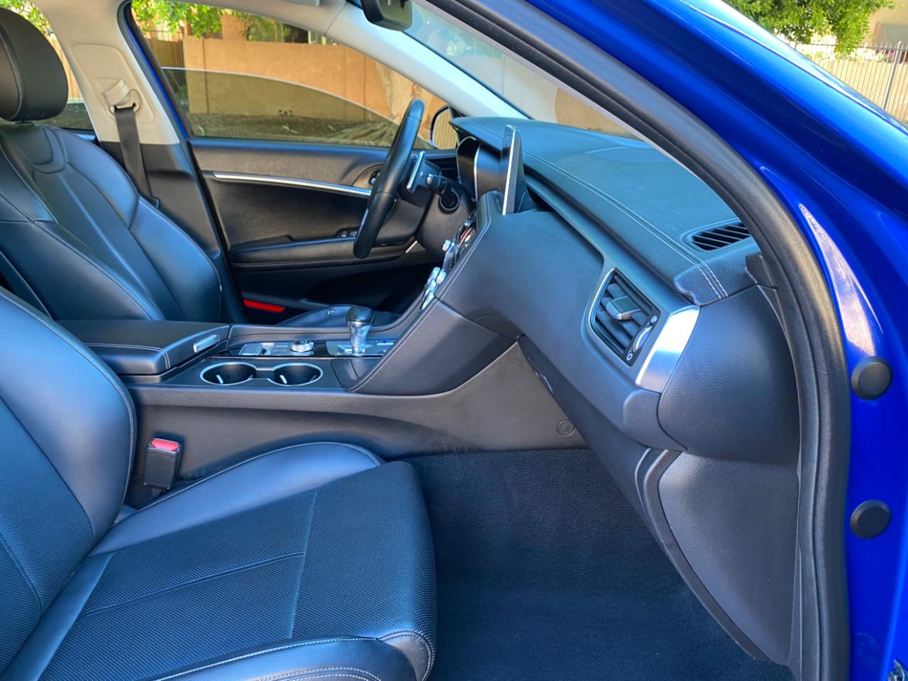 Genesis G70 2.0T Advanced RWD 2019