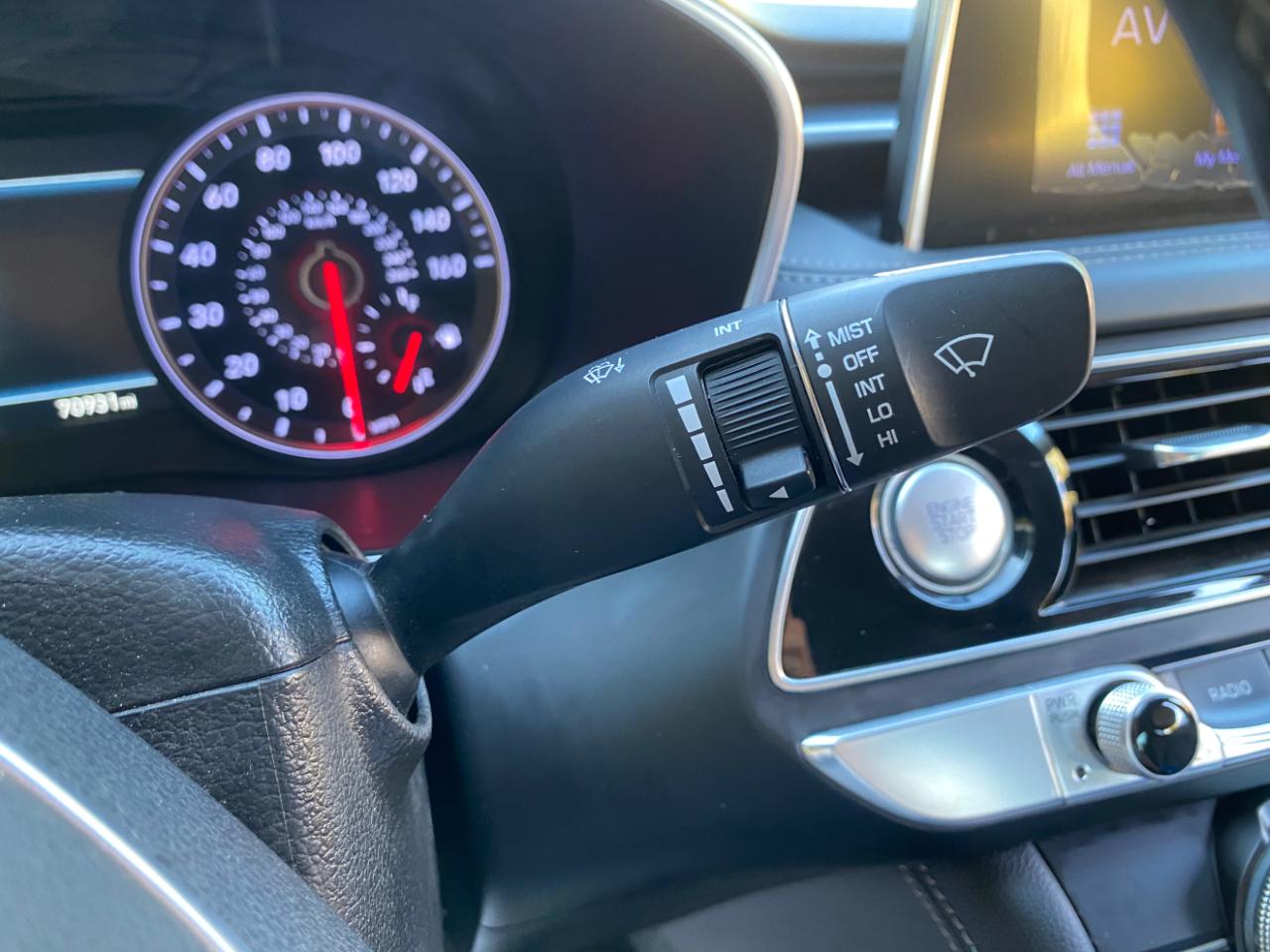 Genesis G70 2.0T Advanced RWD 2019