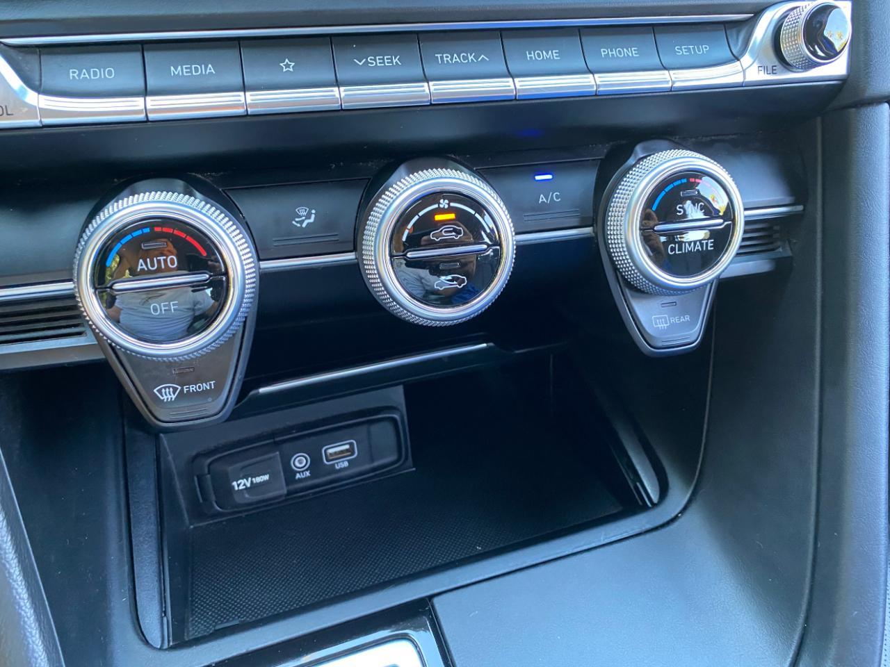 Genesis G70 2.0T Advanced RWD 2019