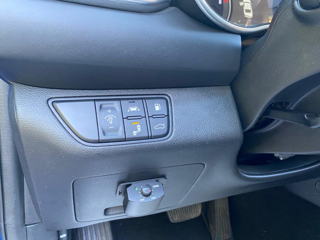 Genesis G70 2.0T Advanced RWD 2019