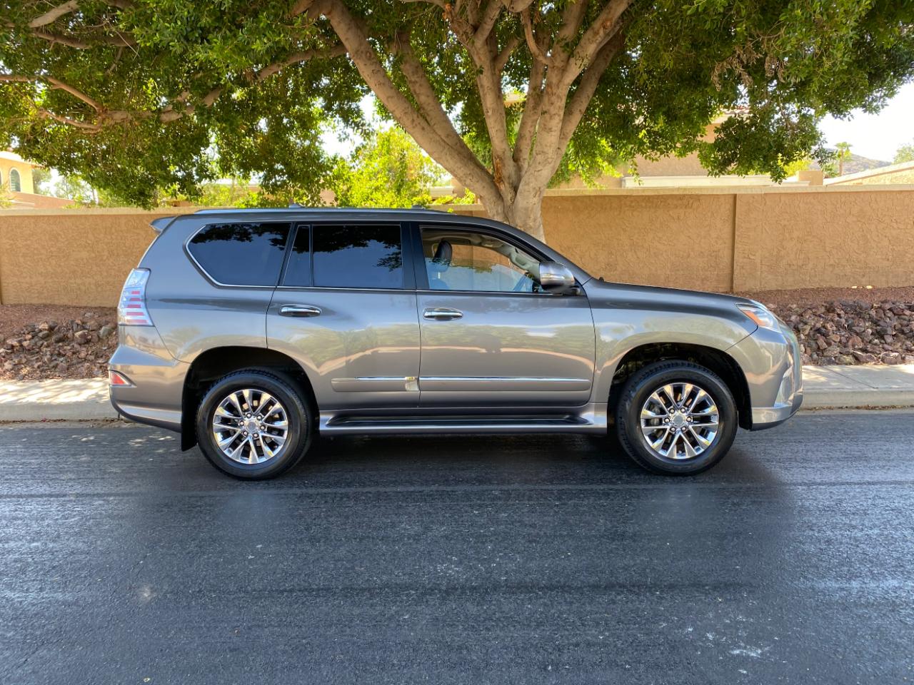 Lexus GX 460 4WD 4dr Luxury 2014