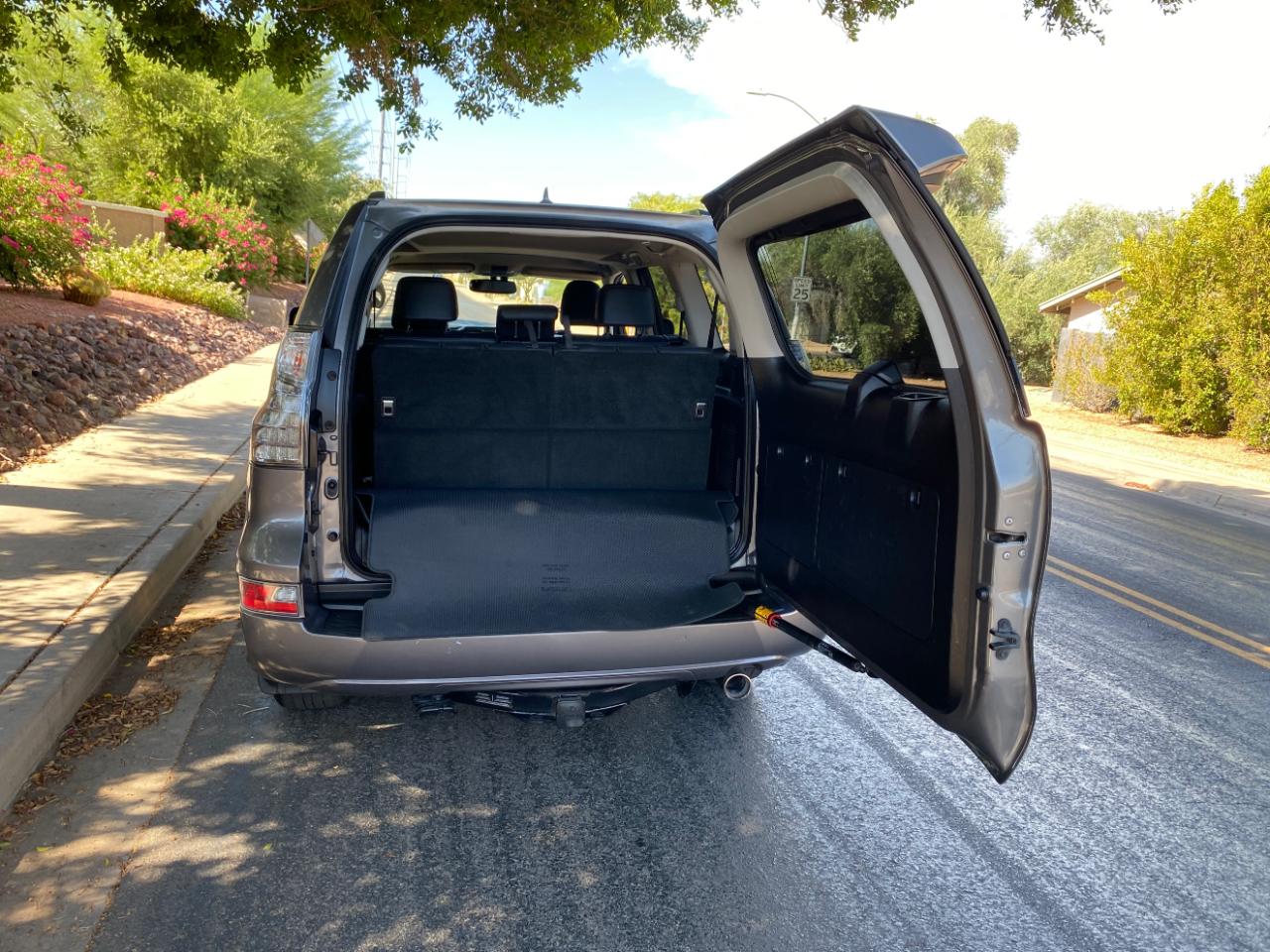 Lexus GX 460 4WD 4dr Luxury 2014