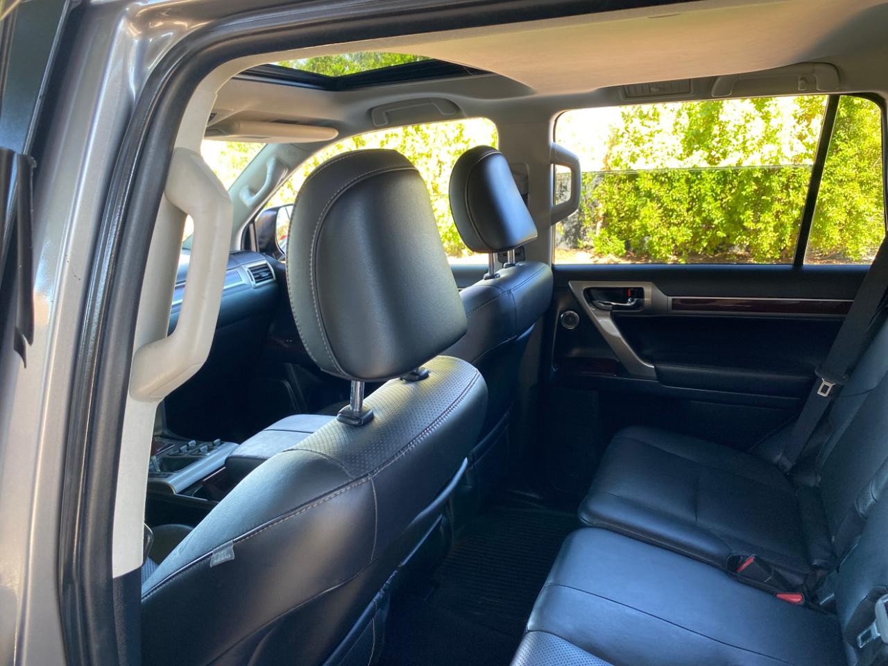 Lexus GX 460 4WD 4dr Luxury 2014