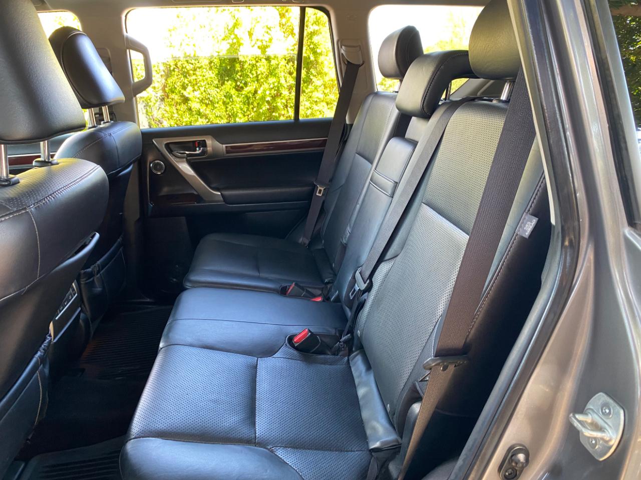 Lexus GX 460 4WD 4dr Luxury 2014
