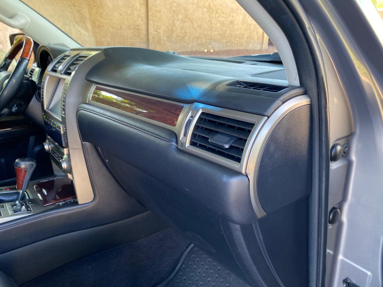 Lexus GX 460 4WD 4dr Luxury 2014