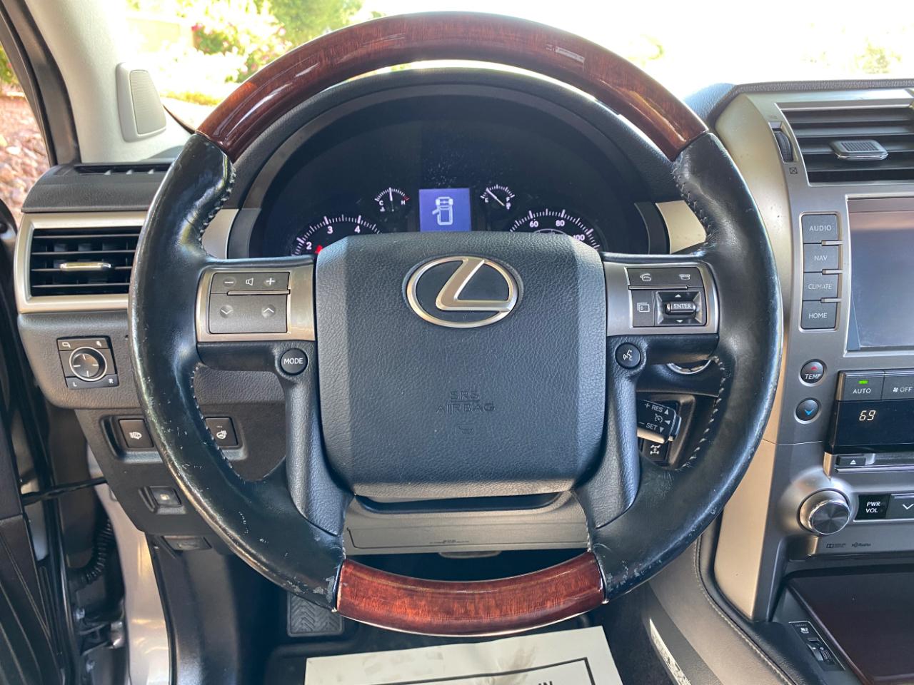 Lexus GX 460 4WD 4dr Luxury 2014