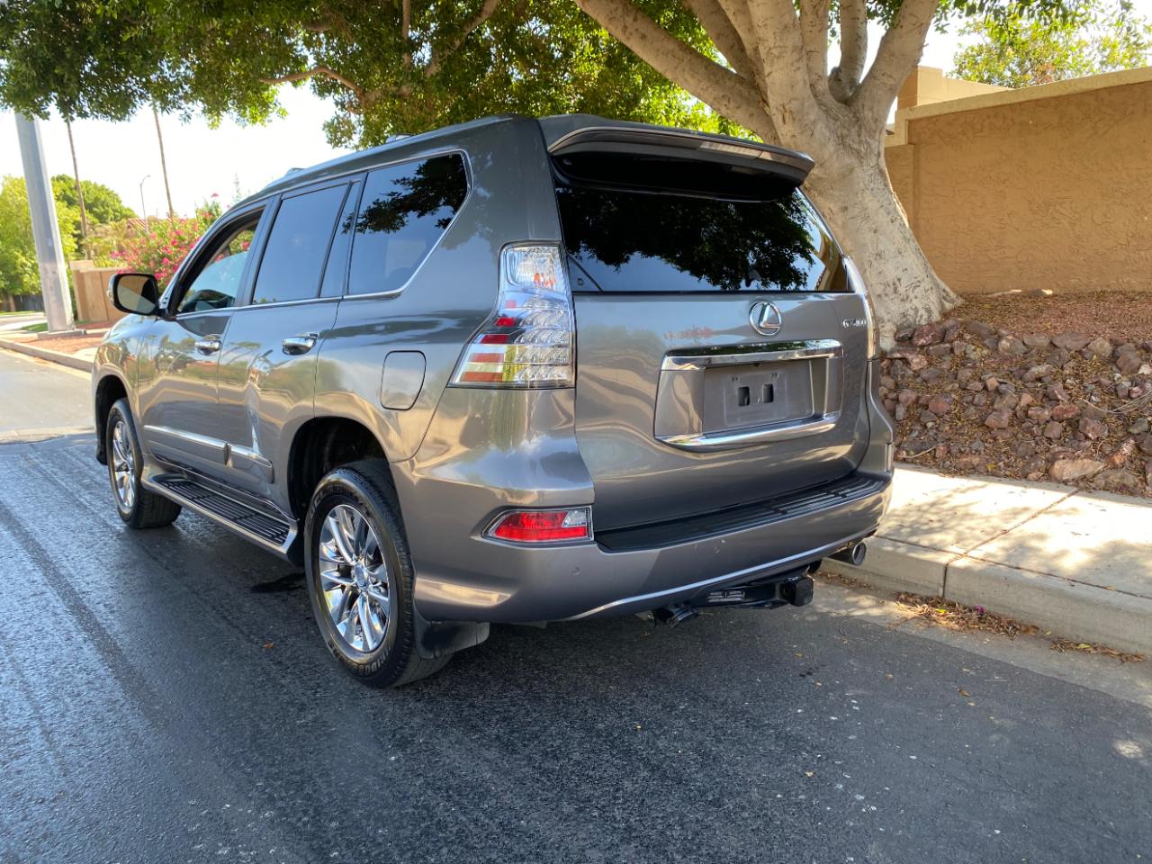 Lexus GX 460 4WD 4dr Luxury 2014