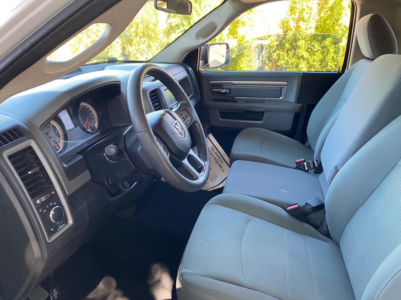 RAM 1500 Tradesman 4x2 Reg Cab 8' Box 2018