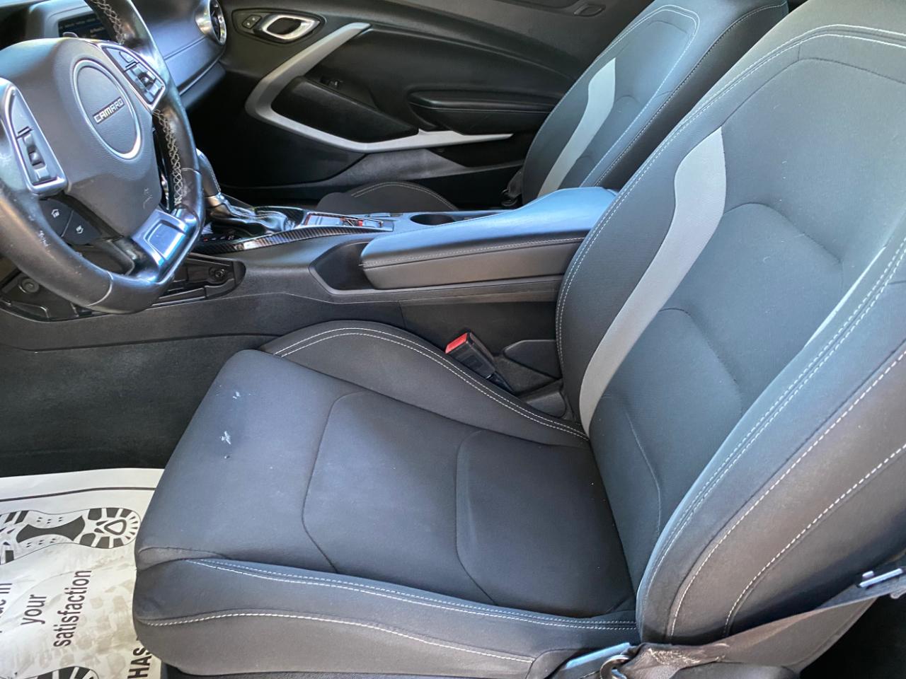 Chevrolet Camaro 2dr Conv 1LT 2019