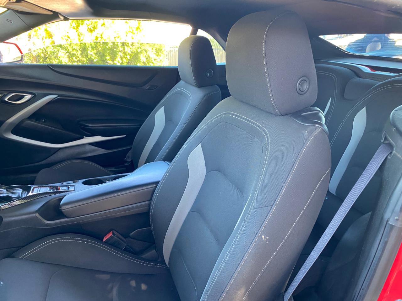 Chevrolet Camaro 2dr Conv 1LT 2019