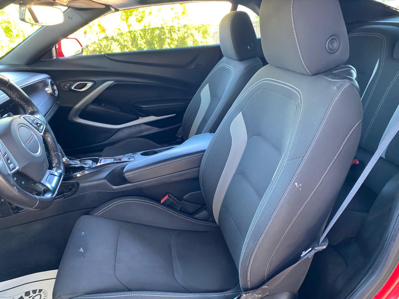 Chevrolet Camaro 2dr Conv 1LT 2019
