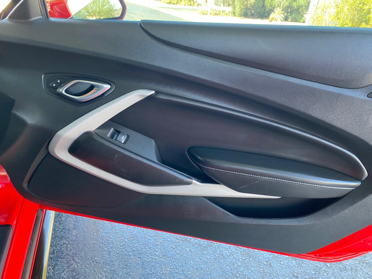 Chevrolet Camaro 2dr Conv 1LT 2019