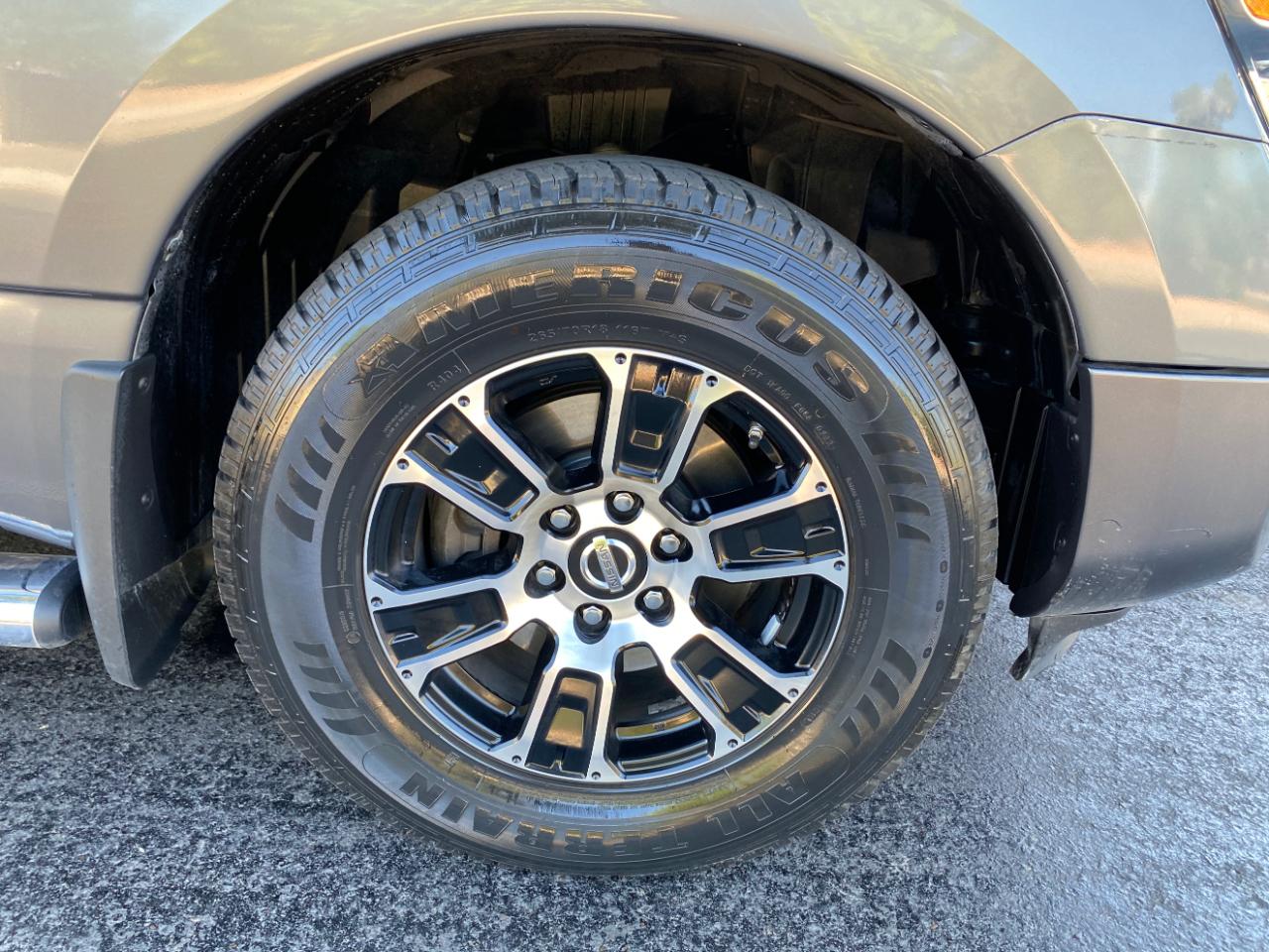 Nissan Titan 4x2 Crew Cab SV 2021